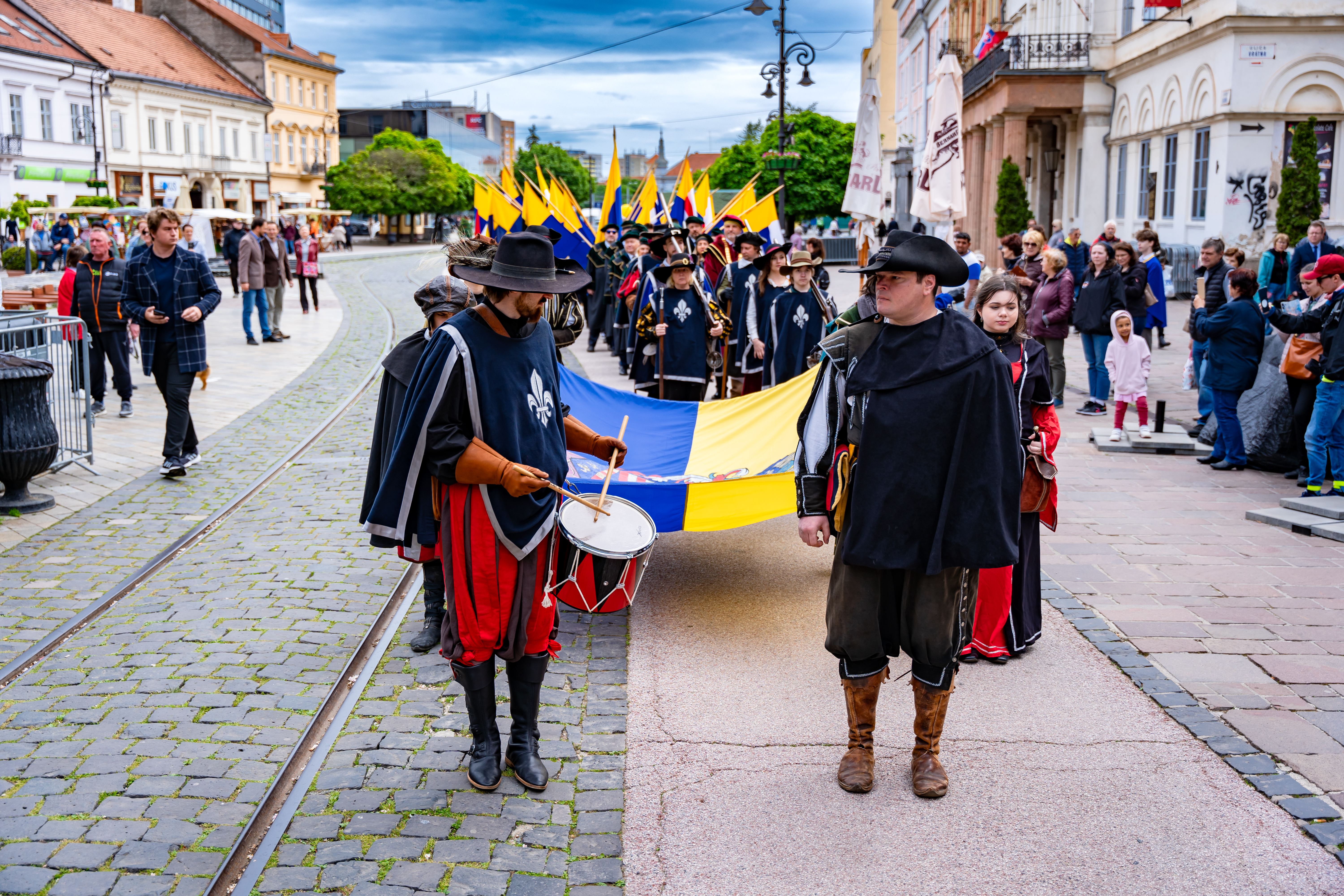 Slavnostny sprievod rytierov Hlavnou ulicou-22